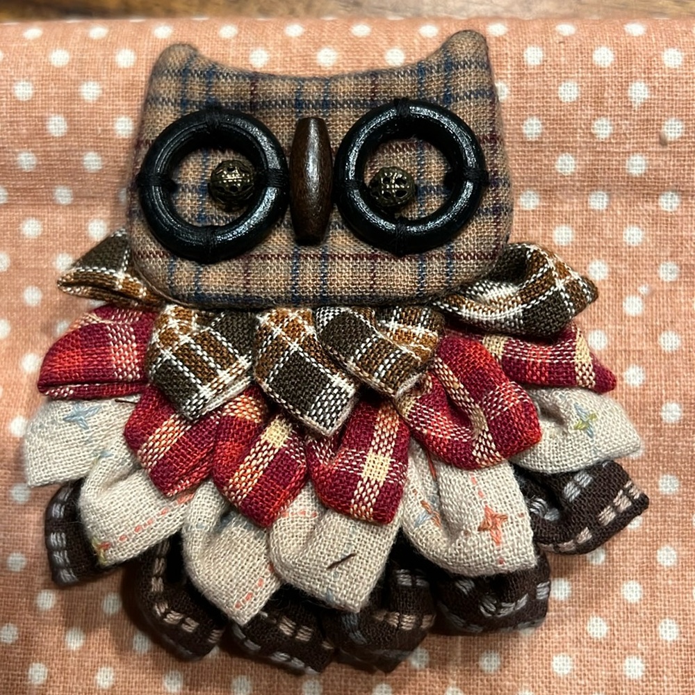Owl Brooches, Handmade Owl fabric brooches